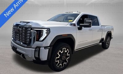 2025 GMC Sierra HD Denali