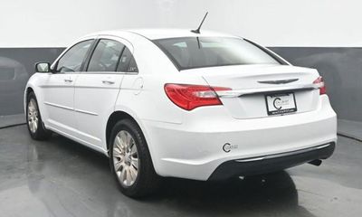 2011 Chrysler 200 LX