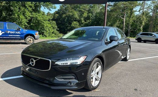 2018 Volvo S90 Momentum