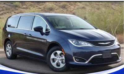 2018 Chrysler Pacifica Touring Plus