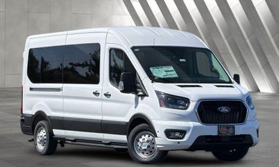 2026 Ford Transit Medium Roof