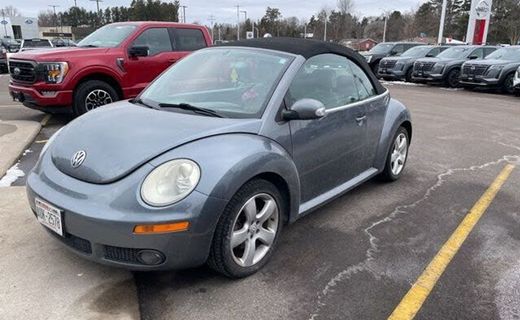 2006 Volkswagen Beetle Package 2