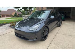 2025 Tesla Model Y Performance