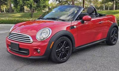2012 Mini Cooper Roadster Base