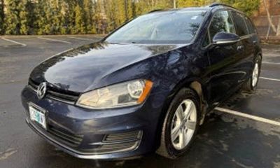 2015 Volkswagen Golf Sportwagen 1 8T TDI
