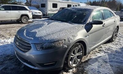 2014 Ford Taurus SEL