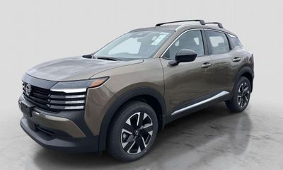2026 Nissan Kicks MPV SV