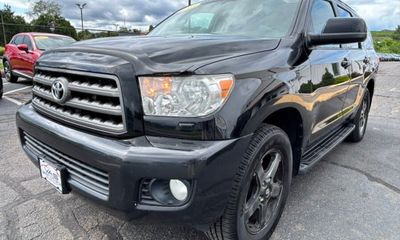 2013 Toyota Sequoia SR5 Grade