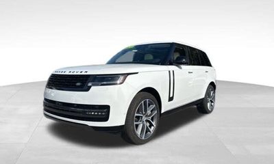2025 Land Rover Range SE