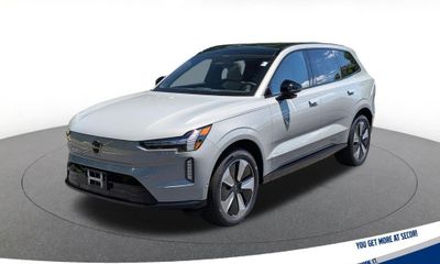 2026 Volvo EX90 Plus
