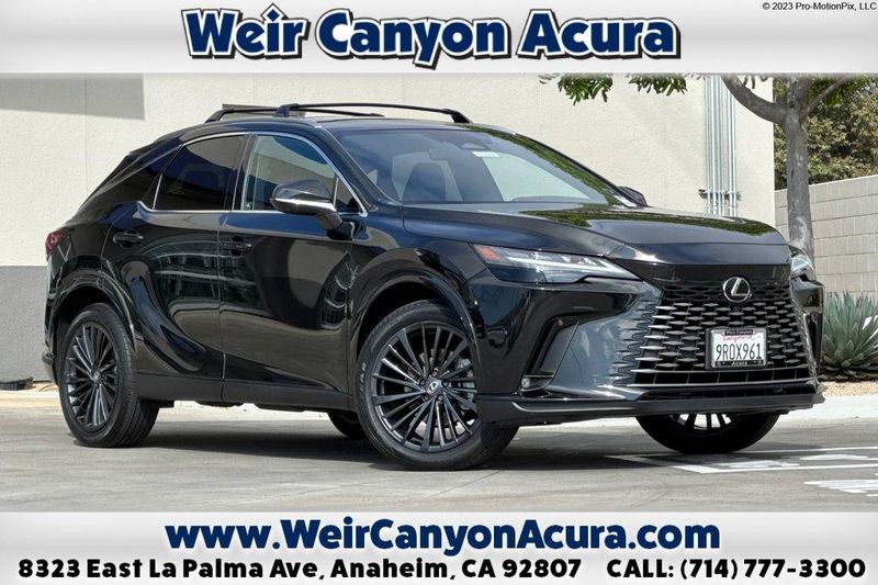 2025 Lexus RX — a typically priced live listing