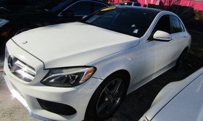 2015 Mercedes-Benz C-Class C400 4 Matic