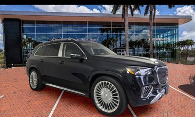 2025 Mercedes-Benz GLS-Class Maybach GLS600 4MATIC
