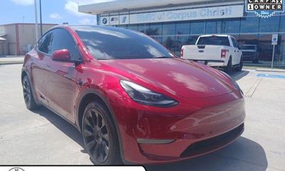 2025 Tesla Model Y Long Range