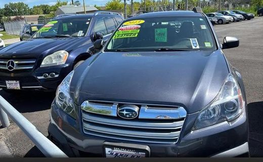 2013 Subaru Outback Base