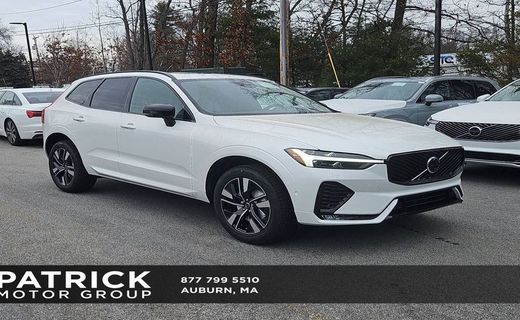 2026 Volvo XC60 Plus Dark