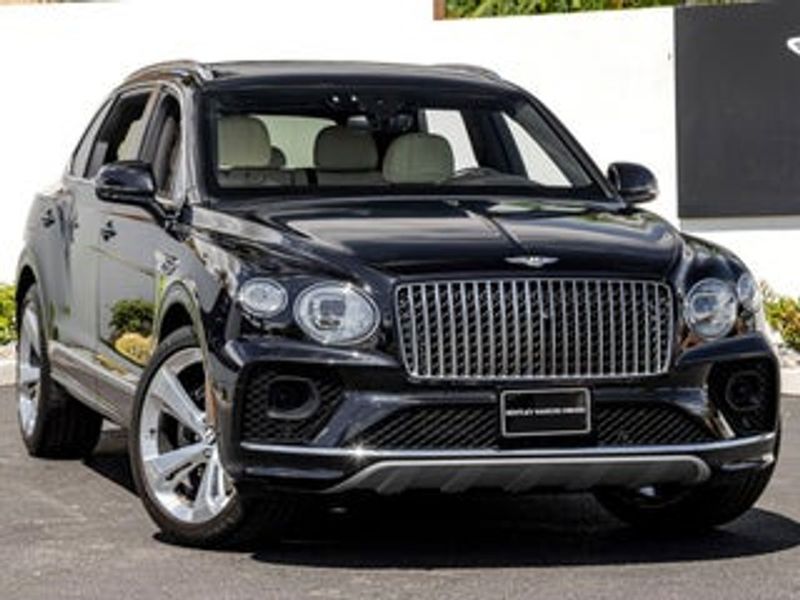 2023 Bentley Bentayga — a typically priced live listing
