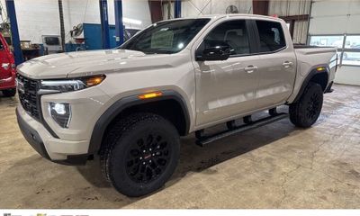 2026 GMC Canyon Elevation