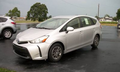 2017 Toyota Prius V TWO