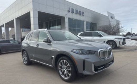2026 BMW X5 M60I