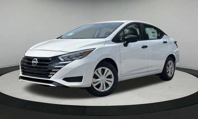 2025 Nissan Versa S