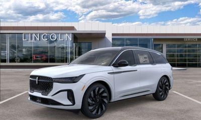 2026 Lincoln Nautilus BLK Label