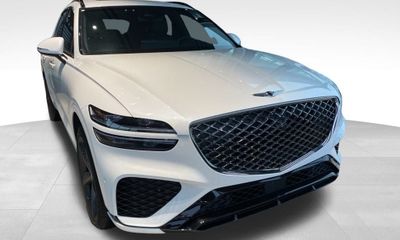2025 Genesis GV70