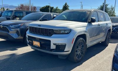 2023 Jeep Grand Cherokee L Summit Reserve