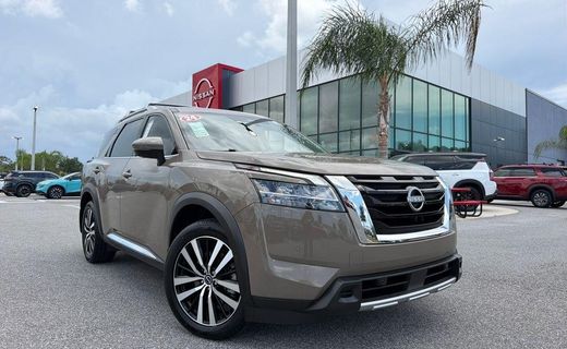 2024 Nissan Pathfinder Platinum