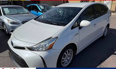 2016 Toyota Prius V TWO