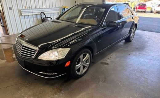 2012 Mercedes-Benz S-Class S550