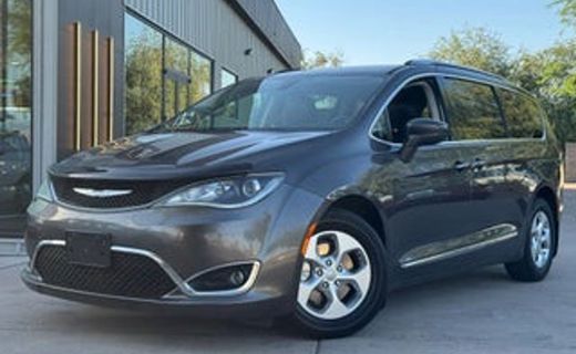 2017 Chrysler Pacifica Touring L Plus