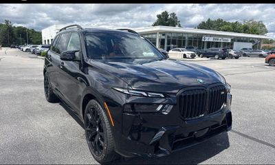 2027 BMW X7 M60I