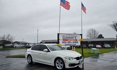 2017 BMW 320I I