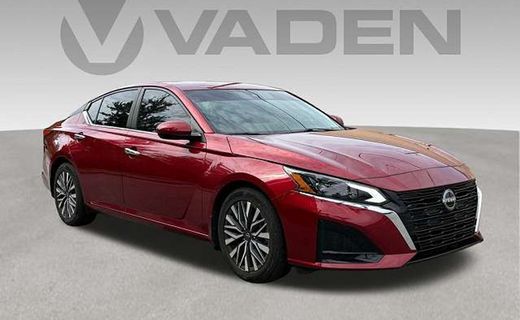2023 Nissan Altima SV