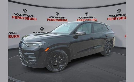 2025 Volkswagen Tiguan SE Black