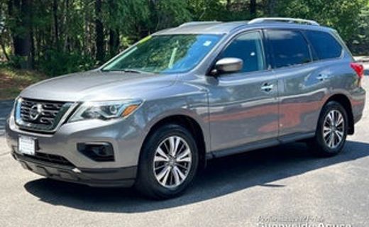 2017 Nissan Pathfinder S