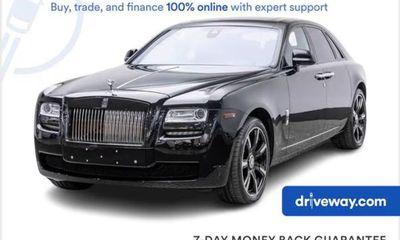 2013 Rolls-Royce Ghost Sedan