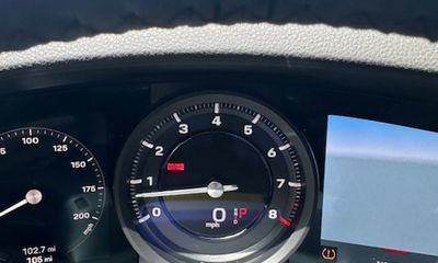 2024 Porsche 911 Carrera T 4
