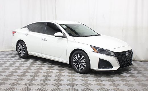 2023 Nissan Altima SV