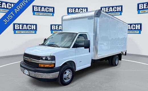 2026 Chevrolet Express 3500 Cutaway 177