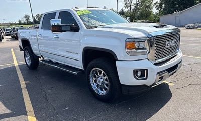 2017 GMC Sierra Denali