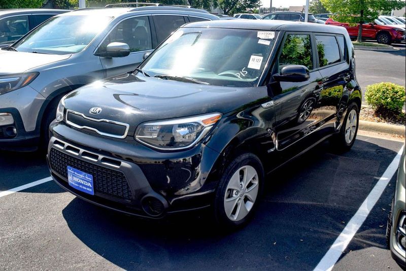 2016 Kia Soul — a typically priced live listing