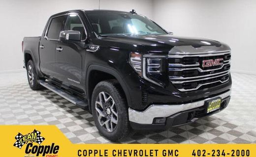 2026 GMC Sierra SLT