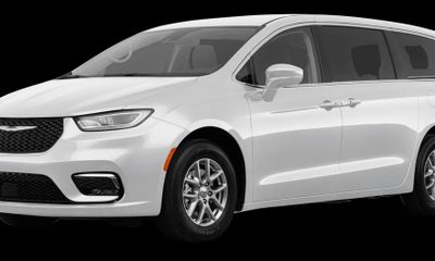 2024 Chrysler Pacifica Select