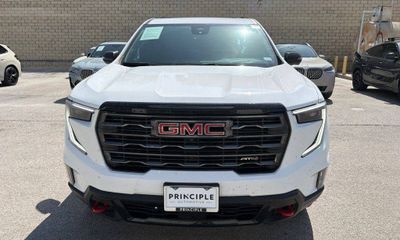 2025 GMC Acadia AT4