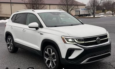 2022 Volkswagen Taos 4Motion SEL