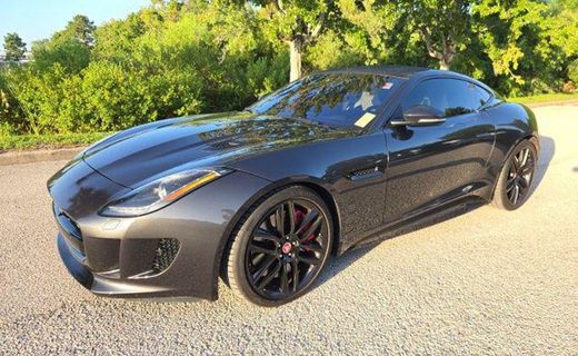 2017 Jaguar F-Type R