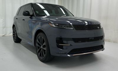 2025 Land Rover Range Sport P530 Autobiography