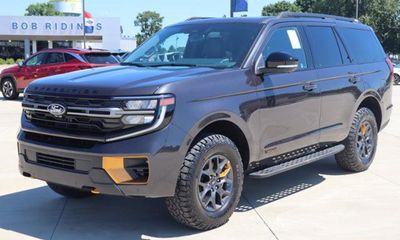 2027 Ford Expedition Tremor